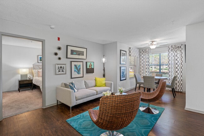 Foto del edificio - z-121625-The Terraces at Lake Mary