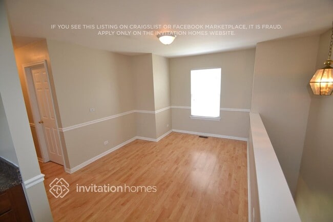 Building Photo - 180 E Big Horn Dr