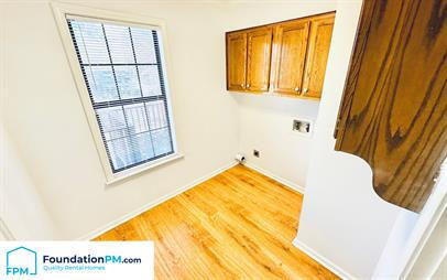Building Photo - "Charming 3-Bedroom Home with Cozy Fireplace in Bartlett – 1472 sqft of Comfort Awaits!"