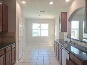 Building Photo - 26315 Fox Ridge Ln