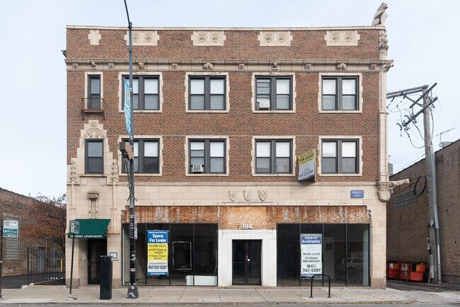 Foto del edificio - 851 W Diversey Pky