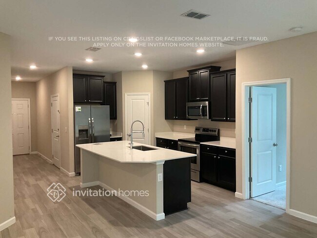 Foto del edificio - 9516 Lovage Ln