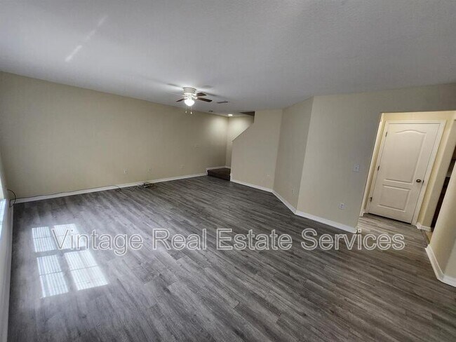 Building Photo - 10932 Keys Gate Dr