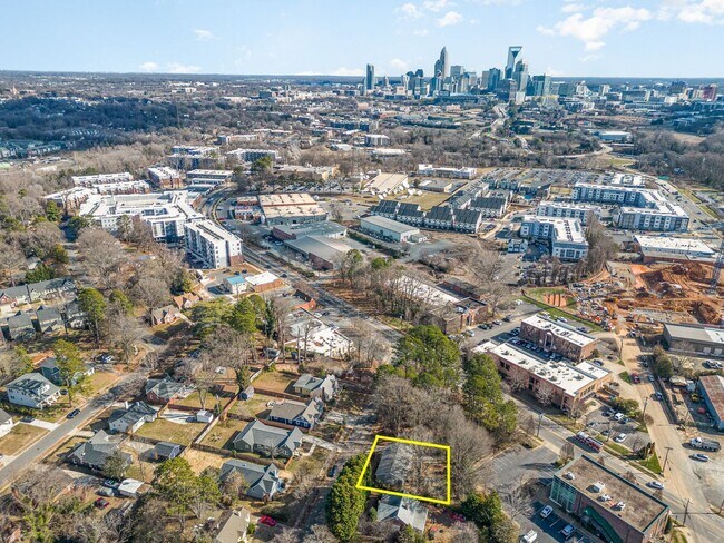 Foto del edificio - Available to Show