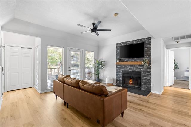 Building Photo - 3105 San Jacinto St