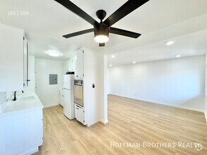 Building Photo - 14807 Normandie Ave