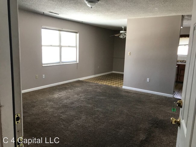 Building Photo - 230 Apple Tree Ct