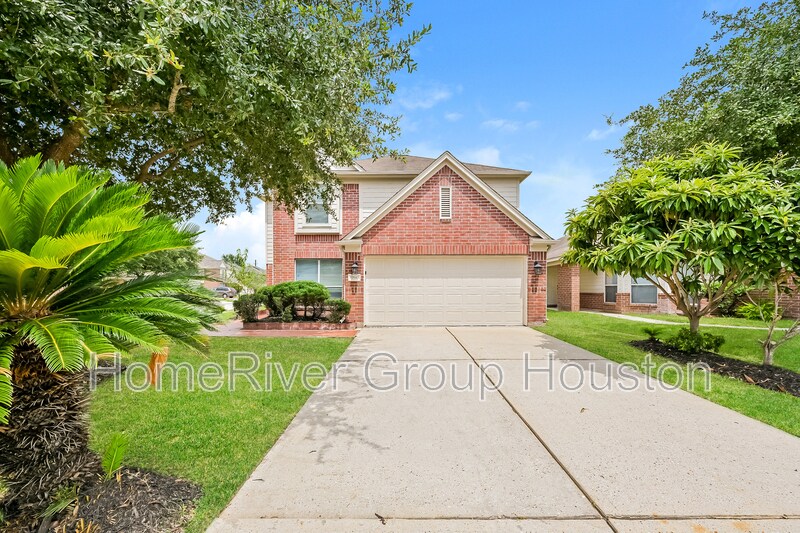 Primary Photo - 20942 Foxwood Garden Dr
