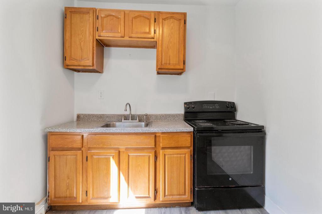 Primary Photo - 410 N 53rd St