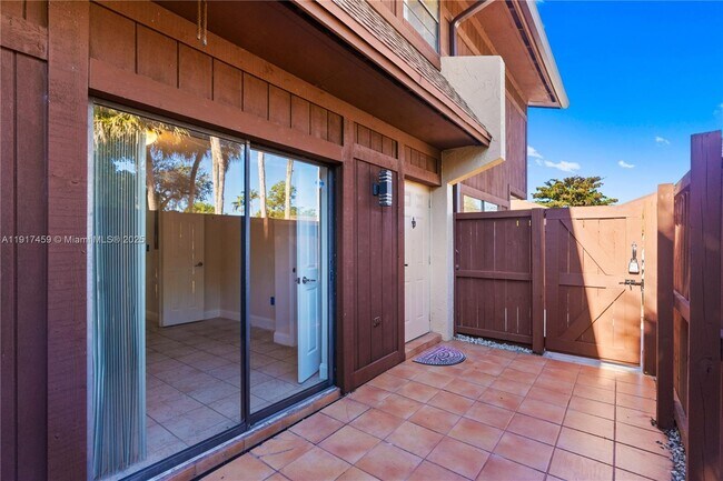 Foto del edificio - 6241 SW 116th Pl