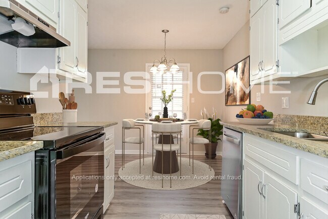 Foto del edificio - 6478 Bobolink Ct