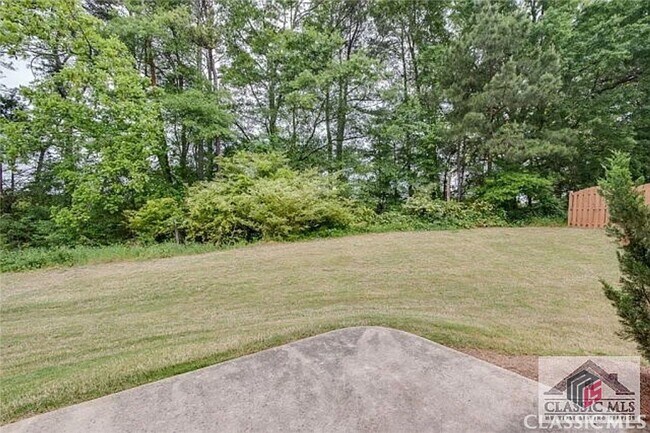 Building Photo - 1190 Brookshire Dr