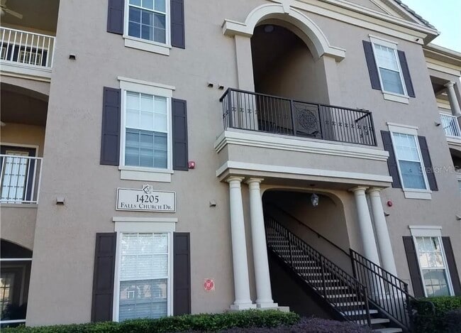 Foto del edificio - 14205 Falls Church Dr