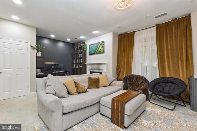 Foto del edificio - 46738 Oakmere Terrace