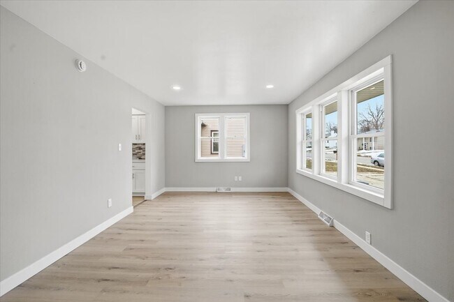 Building Photo - 2622 Garden Ave