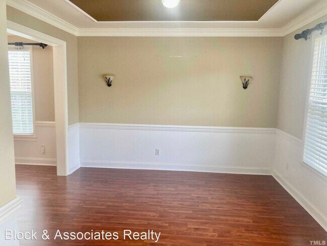 Building Photo - 5 br, 3.5 bath House - 20 Autumn Leaf Lane
