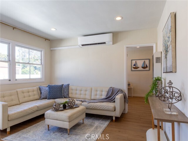 Foto del edificio - 3795 Maplewood Ave