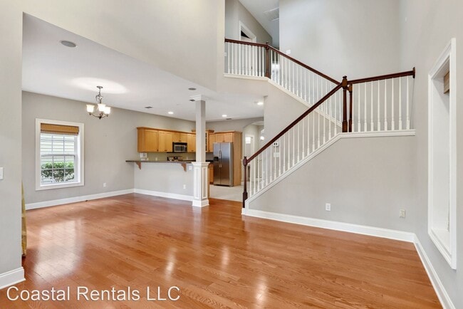 Building Photo - 3 br, 2.5 bath House - 32 Gold Oak Drive