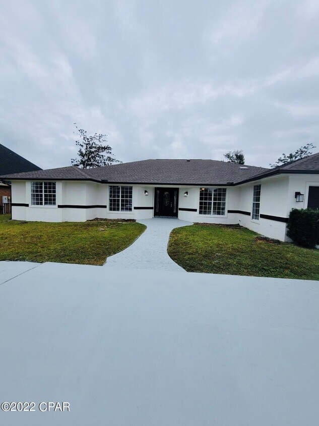 3303 Country Club Dr, Lynn Haven, FL 32444 House Rental in Lynn Haven