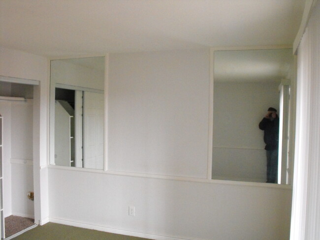 Bed room looking towards south westt corners - 165 S Sable Blvd