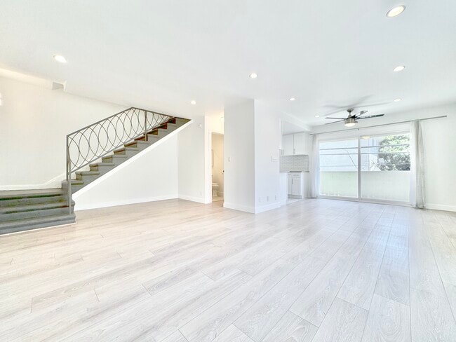 Building Photo - Eighty Six Eighteen Whitworth