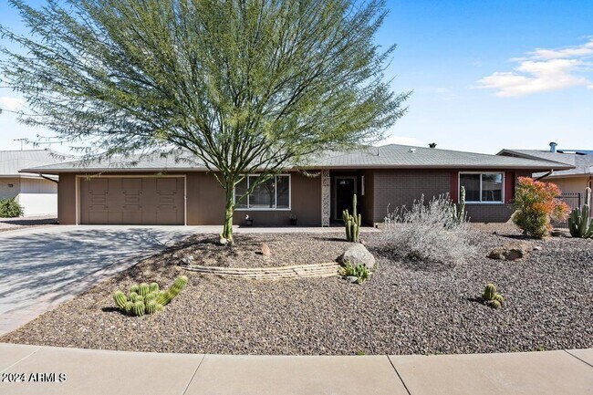 Building Photo - 12614 W Paintbrush Dr