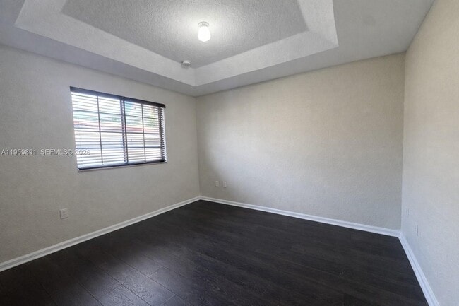 Foto del edificio - 21219 NW 14th Pl