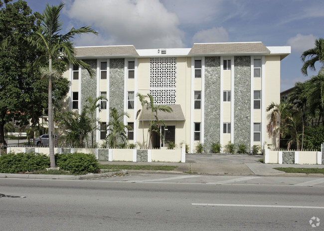 2701 SW 10th St - Apartamentos Gijon