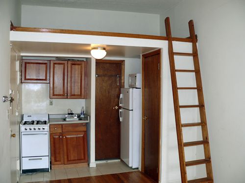 Building Photo - 117 W 83rd St