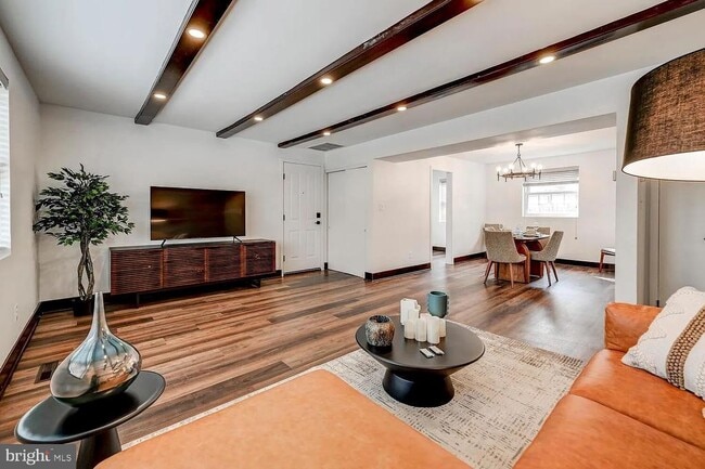 Foto del edificio - 4014 Linkwood Rd