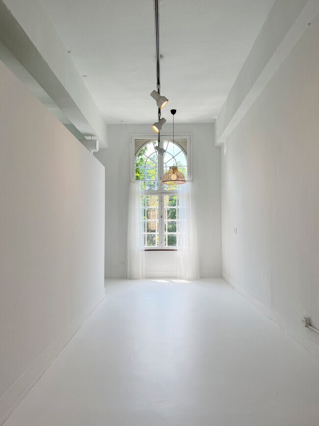 Foto del edificio - 3312 W Belle Plaine Ave