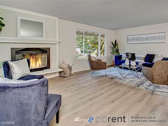 Building Photo - 5 br, 2.5 bath House - 14427 118th Avenue ...