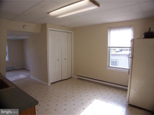 Building Photo - 1643 Rockwell Rd