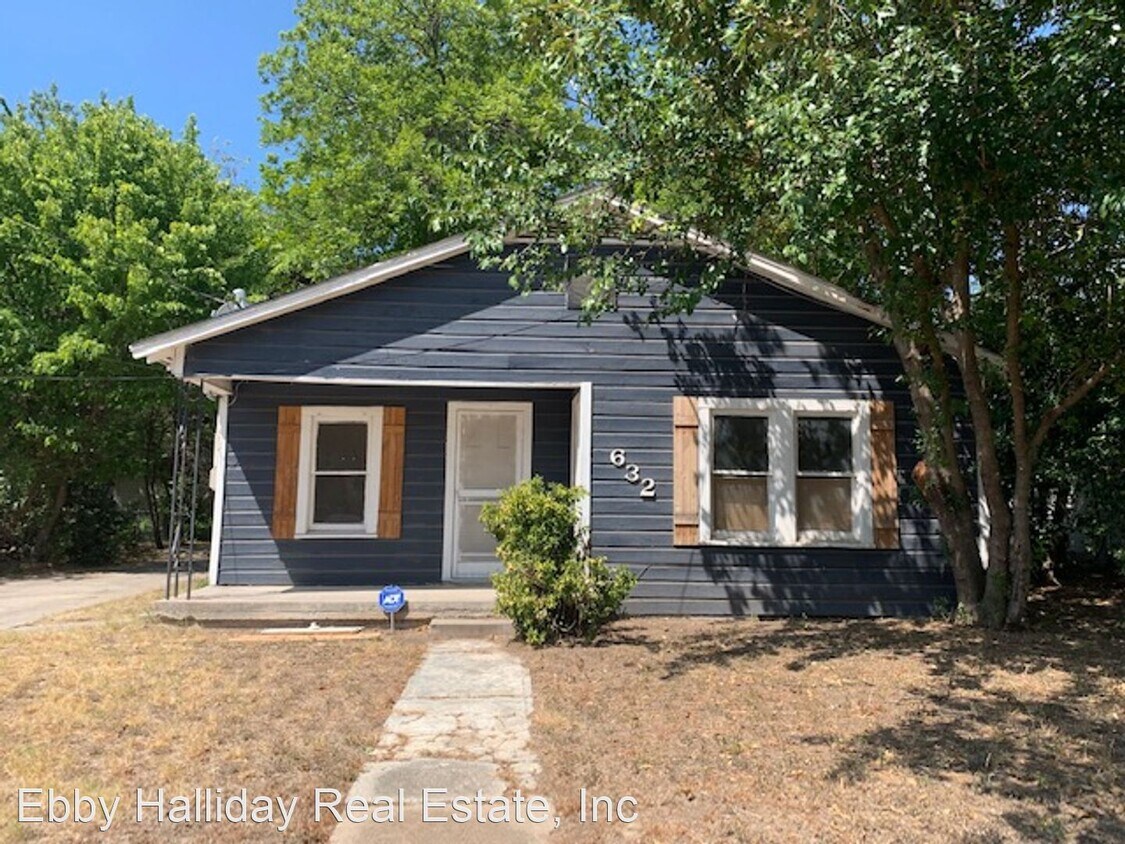 2 br, 1 bath House 632 Ollie House for Rent in Stephenville, TX