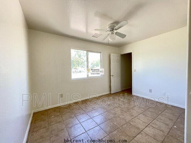 Foto del edificio - 8300 Florentine Rd