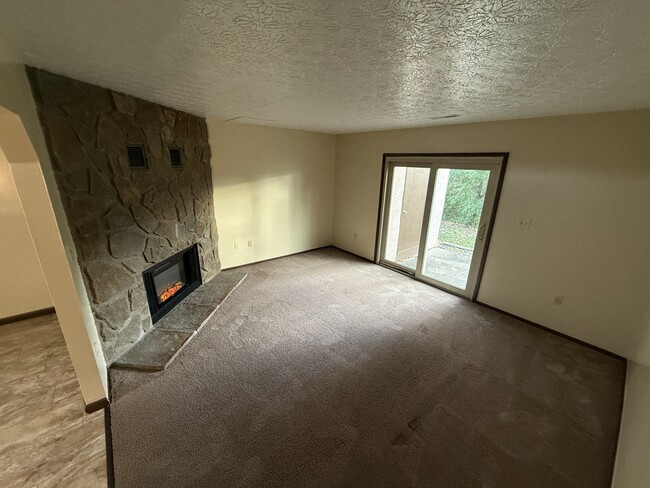 Rear Family Room - 5792 Pepperwood Ct