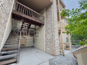 Building Photo - 844 Tenderfoot Hill Rd