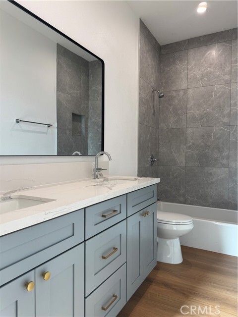 Building Photo - 8877 Mission Dr