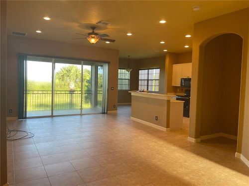Building Photo - 8009 NW 128th Ln
