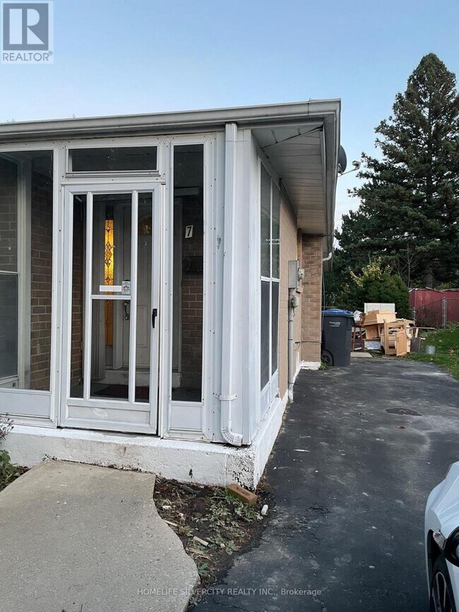 Photo du bâtiment - 7 Mandarin Crescent