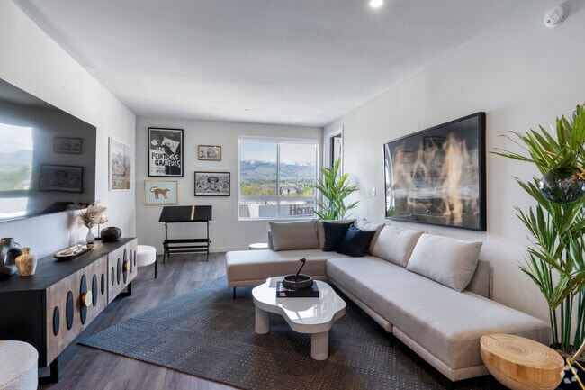 1BR, 1 BA - 778 SF - Atwood at RED