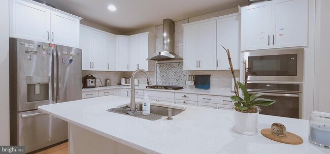 Building Photo - 22811 Trailing Rose Ct