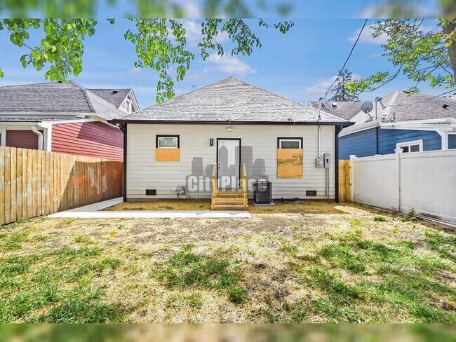 Foto del edificio - 614 Parkway Ave