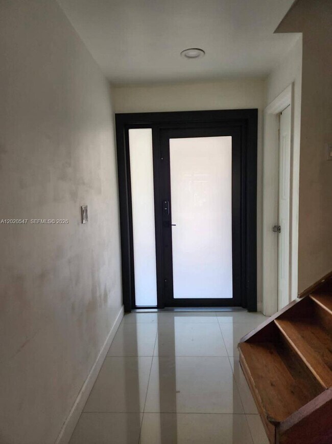 Foto del edificio - 11841 SW 18th St