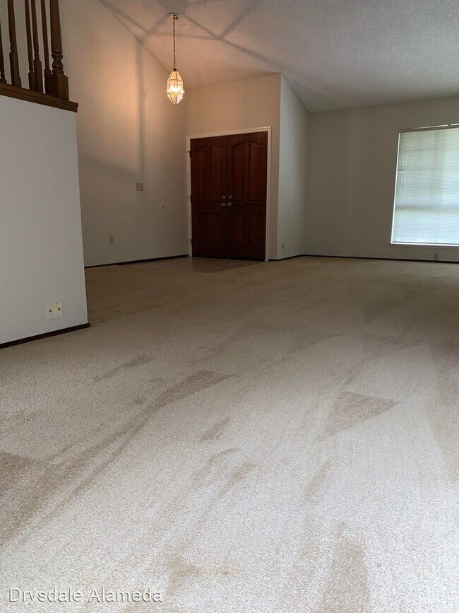 Foto del edificio - 4 br, 3 bath House - 3366 Washington Court