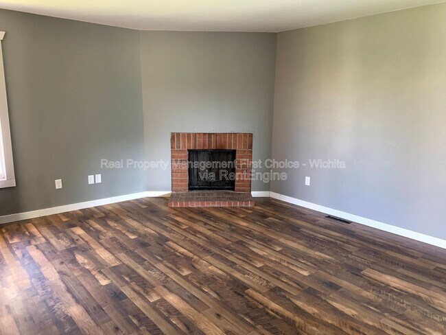 Foto del edificio - 1451 Todd Pl Ct