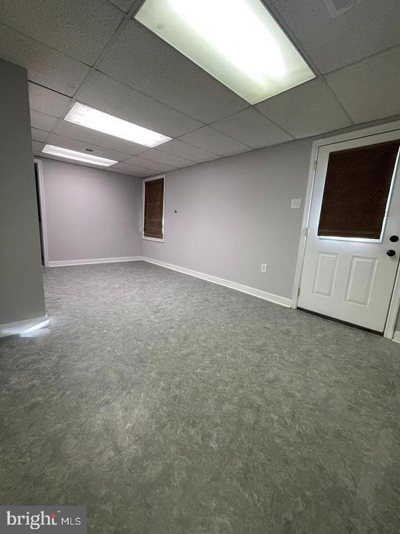 Building Photo - 311 Yale Dr