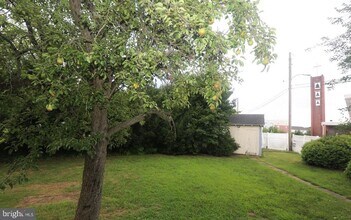 Building Photo - 114 Ellis St