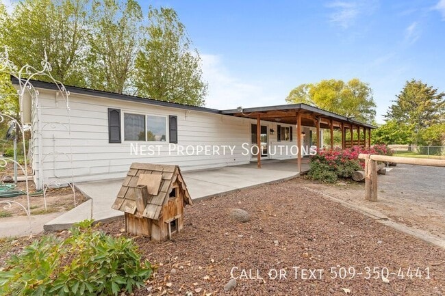 Building Photo - 10407 Kory Ln NE