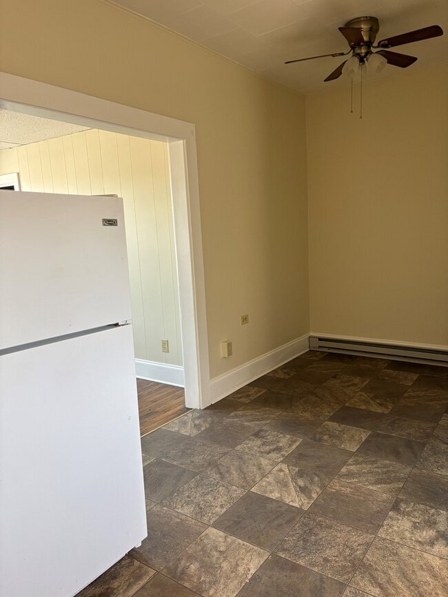 Foto del edificio - 117 Whitetop Rd